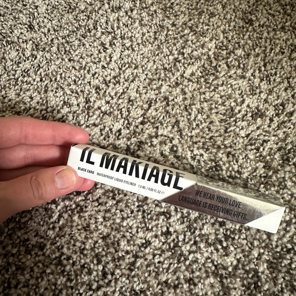 IL MAKIAGE Black Card Waterproof Eyeliner